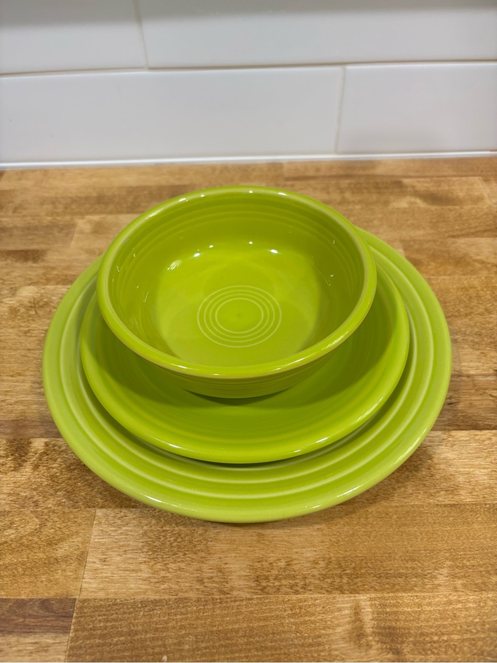 Fiestaware Chartreuse Green 3-Piece Dinnerware Stack